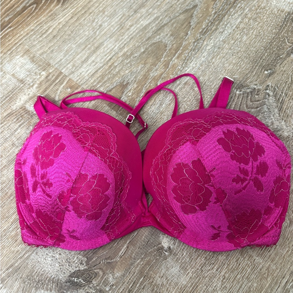 Victoria’s Secret Push-Up Bra in Hot Pink